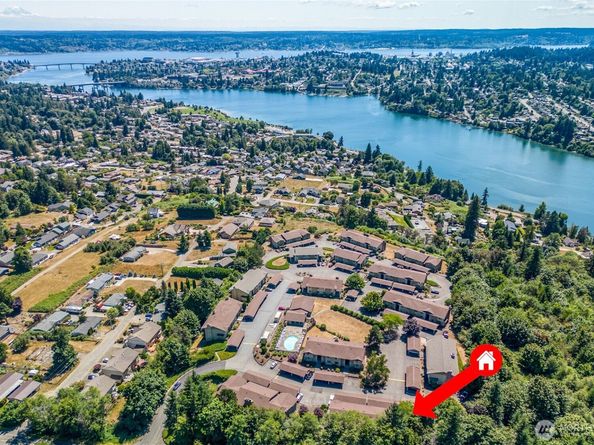 3580 Narrows View Lane NE 101, Bremerton WA 98310