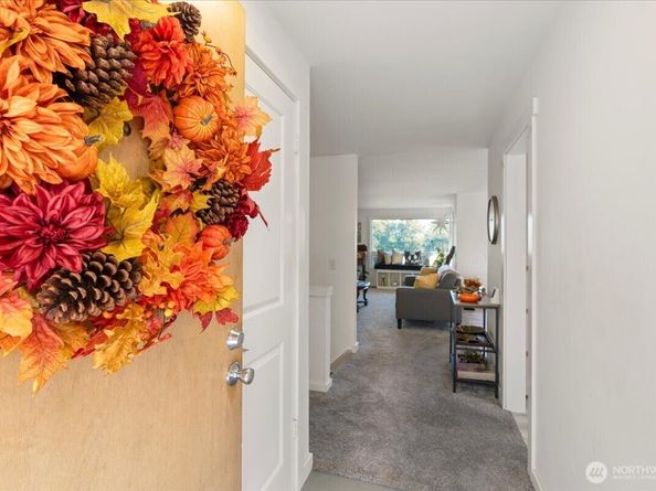 14448 6th Avenue S, Burien WA 98168