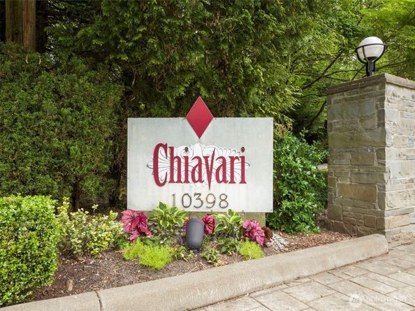 10398 NE 17th Street 206, Bellevue WA 98004