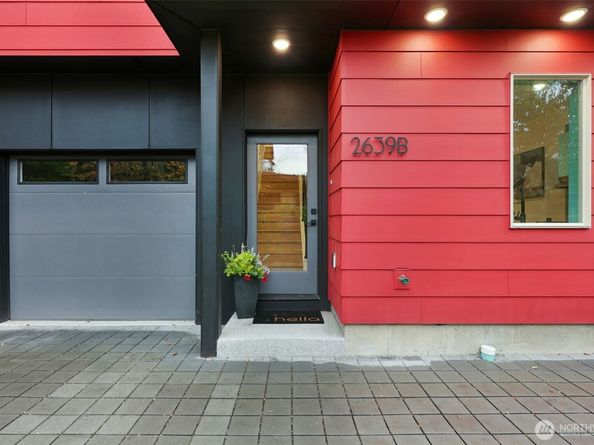 2639 41st Avenue SW B, Seattle WA 98116