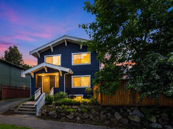 4206 Dayton Avenue N, Seattle WA 98103