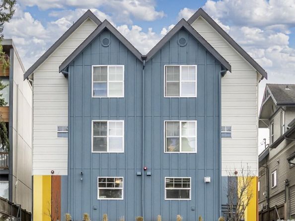 5612 B Roosevelt Way NE, Seattle WA 98105
