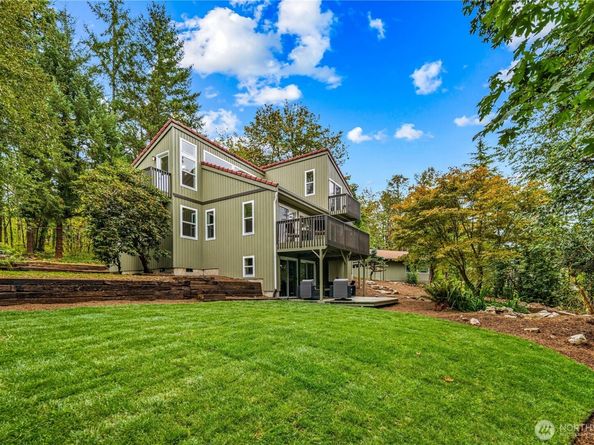 25025 NE 52nd Place, Redmond WA 98053