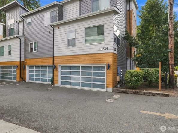 18234 73rd Avenue NE 103, Kenmore WA 98028