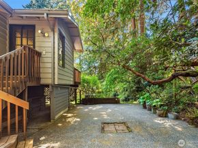 10218 SW Tillicum Lane, Vashon WA 98070