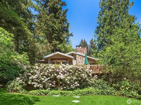 10218 SW Tillicum Lane, Vashon WA 98070