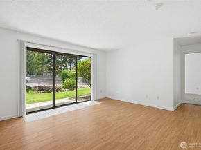19411 56th Avenue W 115, Lynnwood WA 98036