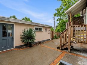 902 22nd Avenue, Seattle WA 98122