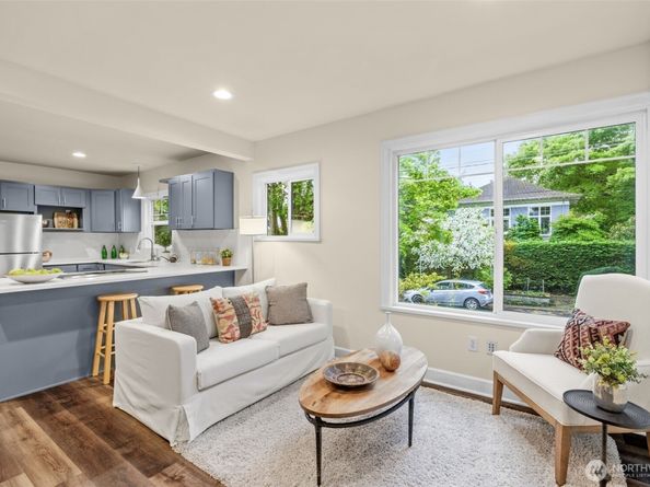 902 22nd Avenue, Seattle WA 98122