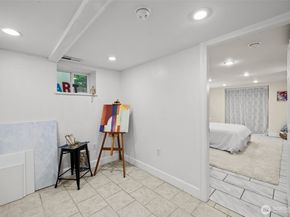 902 22nd Avenue, Seattle WA 98122