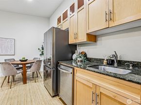 21305 48th Avenue W B205, Mountlake Terrace WA 98043
