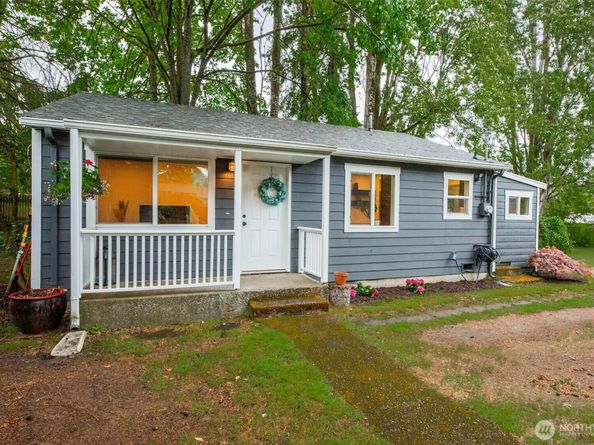 15504 25th Avenue NE, Shoreline WA 98155