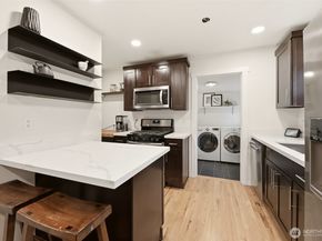 15504 25th Avenue NE, Shoreline WA 98155