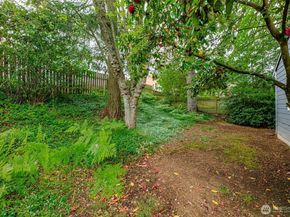 15504 25th Avenue NE, Shoreline WA 98155