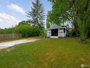 15504 25th Avenue NE, Shoreline WA 98155