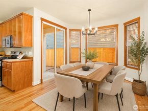 16631 SE 171st Place, Renton WA 98058