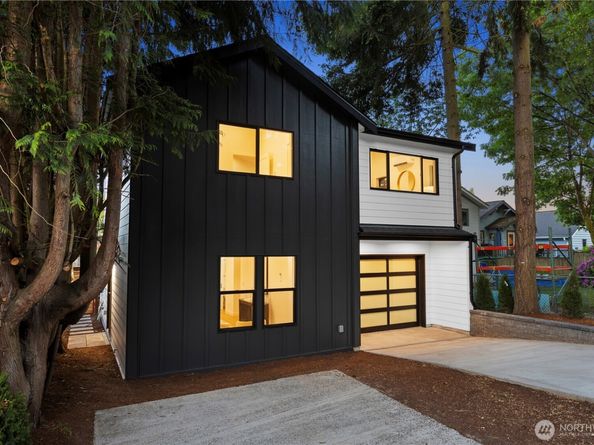 8823 Dibble Avenue NW, Seattle WA 98117