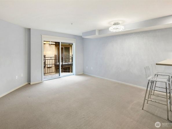 425 Vine Street 614, Seattle WA 98121