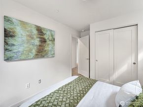 1411 B N 48th Street, Seattle WA 98103