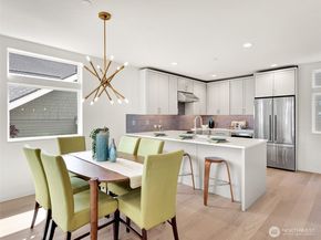 1411 B N 48th Street, Seattle WA 98103