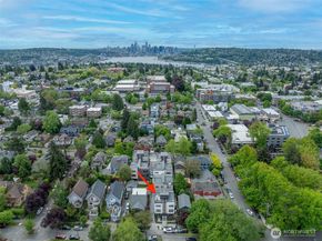 1411 B N 48th Street, Seattle WA 98103
