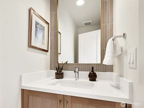 1411 B N 48th Street, Seattle WA 98103