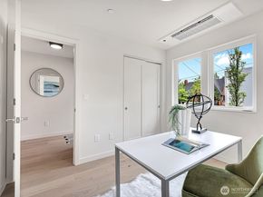 1411 B N 48th Street, Seattle WA 98103