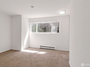 19712 50 Avenue W 1, Lynnwood WA 98036