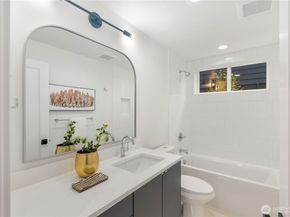 3934 B S Angeline Street, Seattle WA 98118