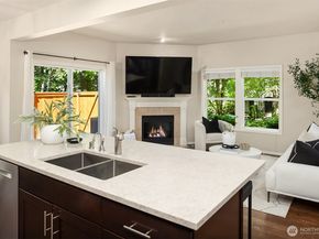 12311 NE 92nd Street 1, Kirkland WA 98033