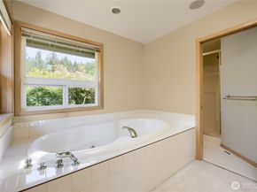 5018 S 279th Street, Auburn WA 98001