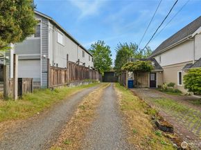 1012 20th Avenue S, Seattle WA 98144