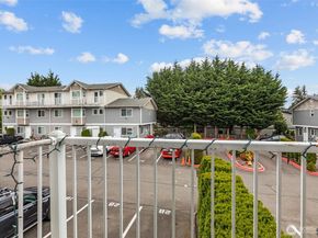 3322 148th Street SW B2, Lynnwood WA 98037