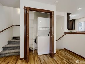 9519 8th Avenue NW B, Seattle WA 98117
