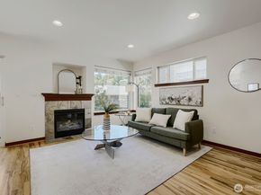 9519 8th Avenue NW B, Seattle WA 98117