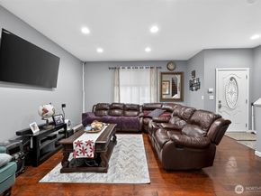 5007 NE 6th Street, Renton WA 98059