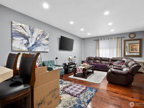 5007 NE 6th Street, Renton WA 98059