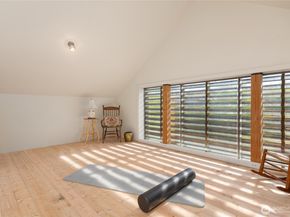 4670 Flying Goat Avenue NE, Bainbridge Island WA 98110