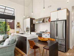 4670 Flying Goat Avenue NE, Bainbridge Island WA 98110