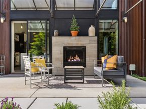 4670 Flying Goat Avenue NE, Bainbridge Island WA 98110