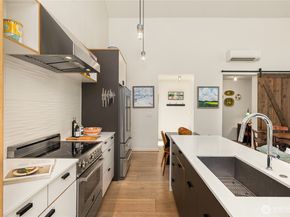 4670 Flying Goat Avenue NE, Bainbridge Island WA 98110