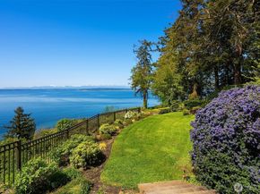 83 Olympic Drive NW, Shoreline WA 98177