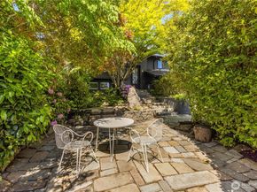 10510 NE 44th Street, Kirkland WA 98033