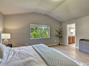 17 159th Place SE, Bothell WA 98012