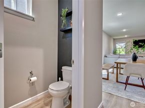 17 159th Place SE, Bothell WA 98012