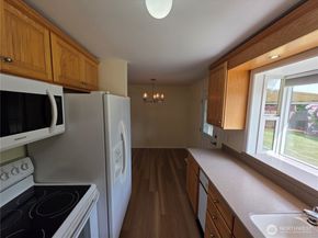 11211 SE 223rd Place, Kent WA 98031