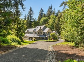 20313 217th Avenue NE, Woodinville WA 98077