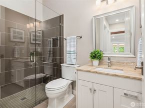 20313 217th Avenue NE, Woodinville WA 98077
