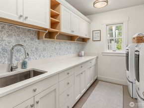20313 217th Avenue NE, Woodinville WA 98077