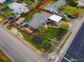 24855 16TH Avenue S, Des Moines WA 98198